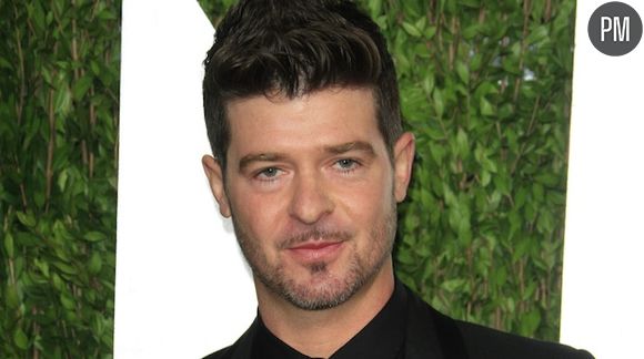 Robin Thicke, numéro un des ventes au Royaume-Uni avec "Blurred Lines"