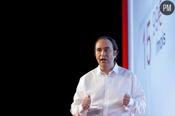 Xavier Niel, en janvier 2012, assurait ne pas vouloir lancer d'offre avec un mobile subventionné.