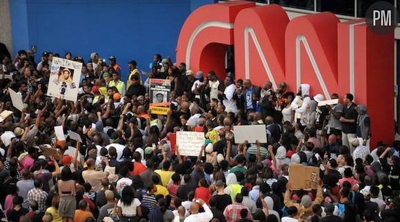 Une équipe d'une chaîne de télévision de Los Angeles agressée au cours de manifestations contre le verdict de l'affaire Zimmerman