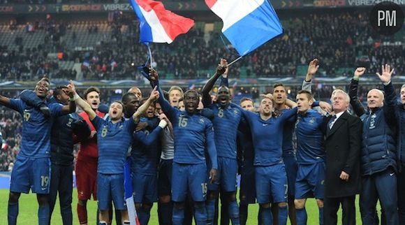 L'équipe de France de football après leur victoire contre l'Ukraine.