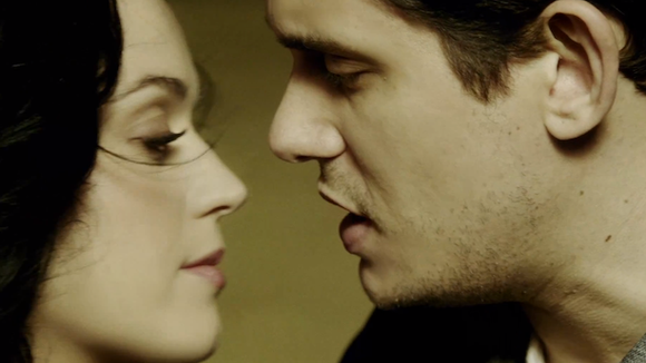 Clip : John Mayer et Katy Perry mettent en scène leur histoire d'amour dans "Who You Love"