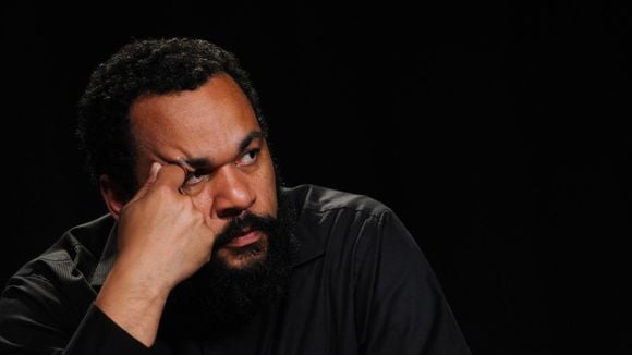 La "fortune planquée" de Dieudonné révélée par Le Canard Enchaîné