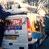 Un camion satellite de BFMTV vandalisé à Nantes devant les caméras