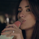 Penélope Cruz nouvelle égérie Schweppes