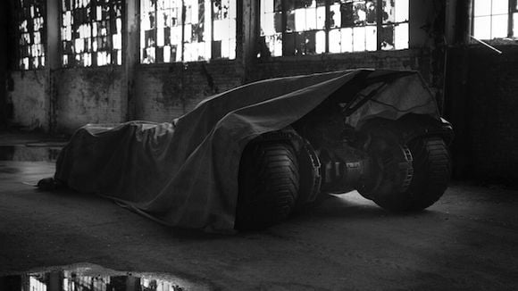 "Batman Vs Superman" : Zack Snyder dévoile les premières images de "Man of Steel 2"