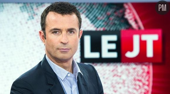 Victor Robert aux commandes du JT semaine de Canal+