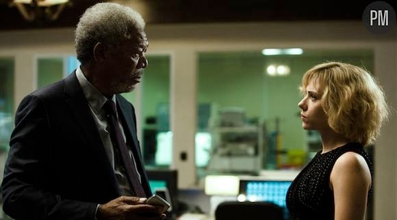 "Lucy" reste en tête du box-office