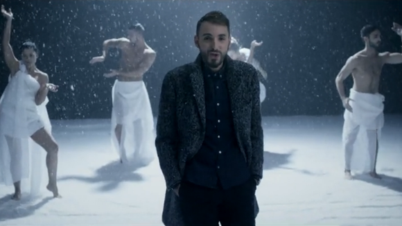 Clip : Christophe Willem imagine "L'été en hiver"