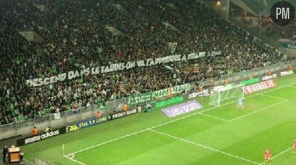 La banderole déployée samedi 21 décembre dans le stade Geoffroy-Guichard