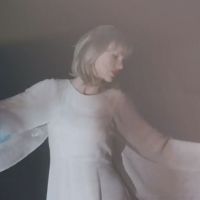 Clip : Taylor Swift toute en élégance pour "Style"