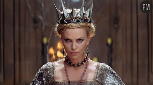 Charlize Theron dans "Blanche-Neige et le chasseur"