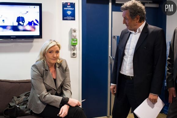 Jena-Jacques Bourdin et Marine Le Pen, le 23 mars 2015 à Paris.