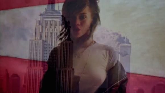 Rihanna dévoile le clip de "American Oxygen"