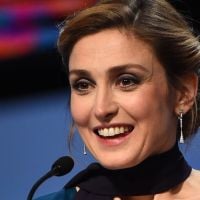 "Merci pour votre collaboration" : Julie Gayet fait changer le titre de son prochain film