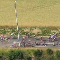 Tour de France : Énorme chute lors de la troisième étape