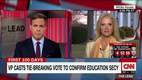 Kellyanne Conway s'excuse pour ses propos sur le Bowling Green massacre