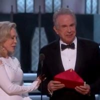 Bourde aux Oscars 2017 : Excuses et enquête après l'annonce du mauvais gagnant