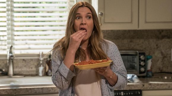 "Santa Clarita Diet" : Une saison 2 pour la série de Netflix avec Drew Barrymore