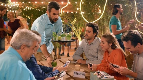 Audiences : "Camping Paradis" leader, "The Island" en baisse, "Hunger Games 3" battu par "Sister Act 2"