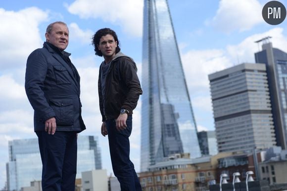 Peter Firth et Kit Harington dans "MI-5 : Infiltration"