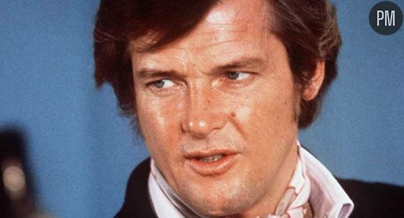 Roger Moore dans "Amicalement Vôtre"