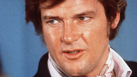 Mort de Roger Moore : Paris Première bouscule à son tour sa programmation