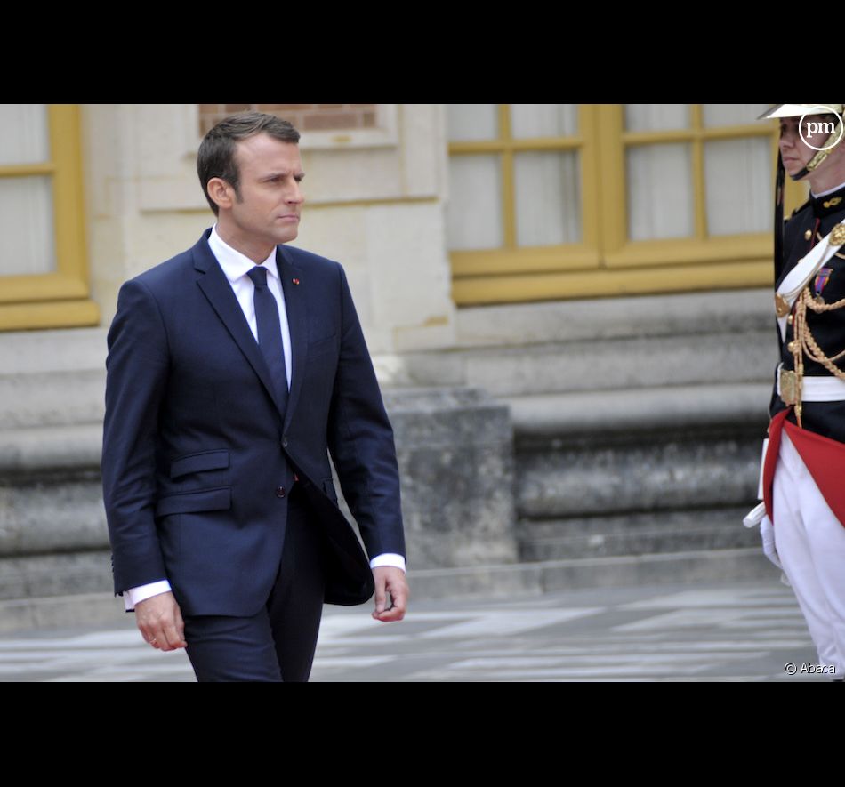 Emmanuel Macron plus fort que Cyril Hanouna