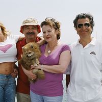 Audiences : "Les Bronzés 3" leader devant la suite de la soirée électorale de France 2, NT1 en forme
