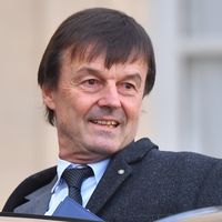 Accusé de violences sexuelles, Nicolas Hulot porte plainte contre "Ebdo"