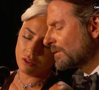 Lady Gaga et Bradley Cooper reprennent 'Shallow'.