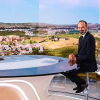 Audiences : Edouard Philippe très suivi au "13 Heures" de TF1, records pour "C dans l'air" et "Les Grandes Gueules"