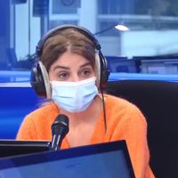 Europe 1 : Julie Zenatti très émue en évoquant l'agression sexuelle qu'elle a subie enfant