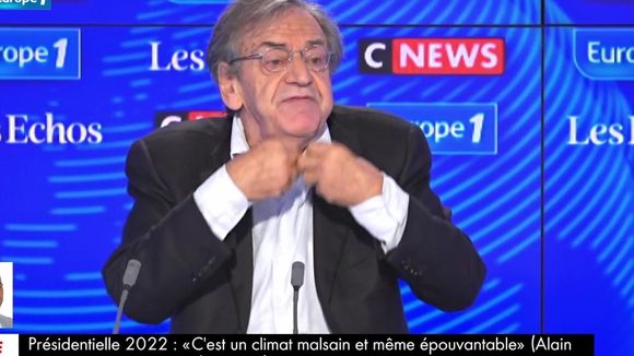 "C Politique-ment correct'" : Alain Finkielkraut s'en prend à "C Politique" sur France 5, Karim Rissouli lui répond