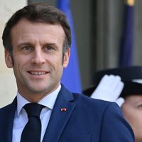 Présidentielle : Pourquoi Emmanuel Macron a retiré sa "Lettre aux Français" de ses réseaux sociaux ?