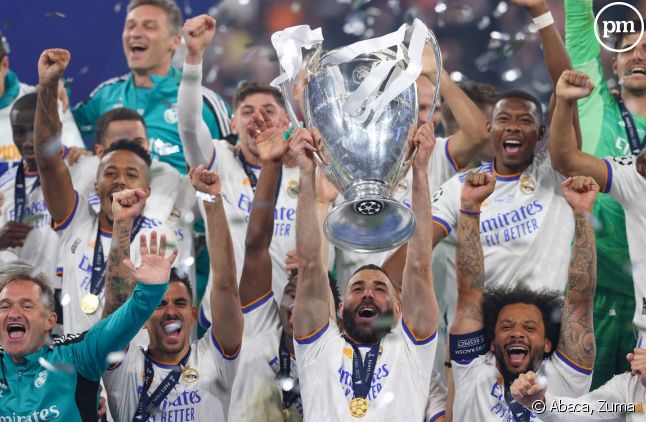 L'équipe du Real Madrid remportant sa 14e Ligue des Champions.