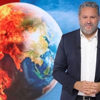 BFMTV : Bruce Toussaint vieilli de 28 ans pour une émission d'anticipation sur l'environnement ce soir