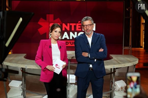 Léa Salamé et Michel Cymes ont présenté "Santé en France : L'état d'urgence" le mardi 21 mars 2023 sur France 2.