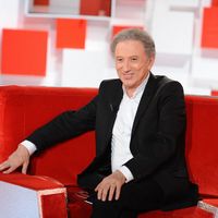 Michel Drucker à nouveau opéré du coeur, son retour à l'antenne retardé