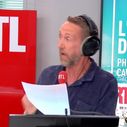 "Je vous surveille !" : Gérald Darmanin surprend Philippe Caverivière durant sa chronique sur RTL