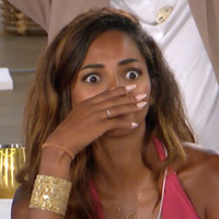 "Tu me fais une blague ?" : Un candidat de "Love island" demande en mariage sa partenaire lors de la finale