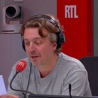 "Vous préférez une chronique musique ou une chronique cuisine ?" : Alex Vizorek se paye Julien Sellier et Philippe Caverivière, ses collègues de RTL