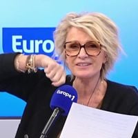 "Fiers d'être Europe 1 !" : Sophie Davant, Pascal Praud, Laurence Ferrari et d'autres salariés défendent la ligne éditoriale de la station, attaquée dans une tribune