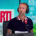 "Il doit sa place au refus de Laurent Delahousse" : Philippe Caverivière taquine Thomas Sotto dans la matinale de RTL