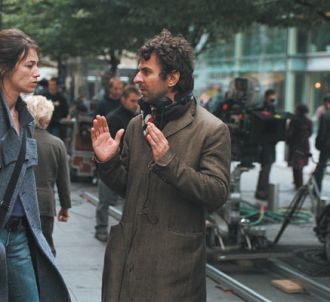 Charlotte Gainsbourg et Eric Lartigau sur le tournage de...