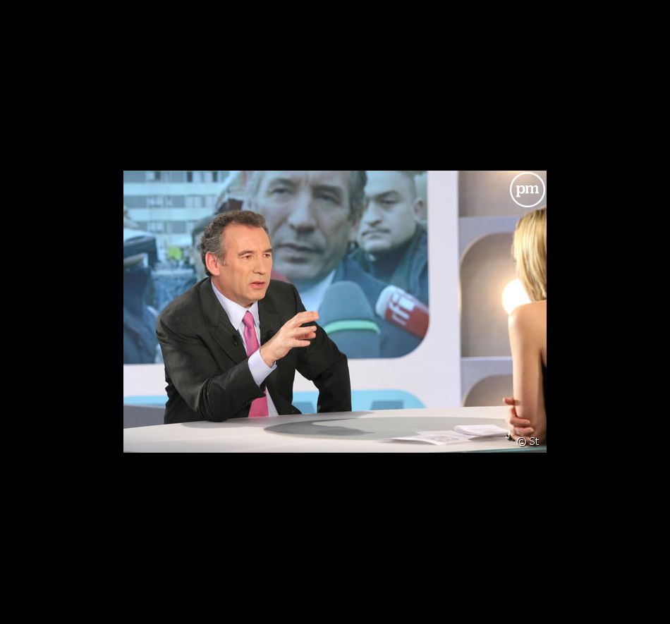 François Bayrou invité de Laurence Ferrari dans "Dimanche +" sur Canal+
