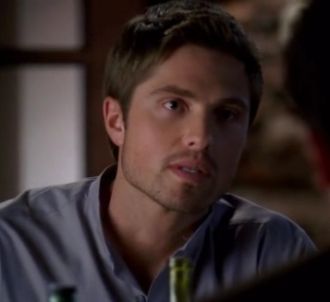 Eric Winter dans 'Brothers & Sisters'