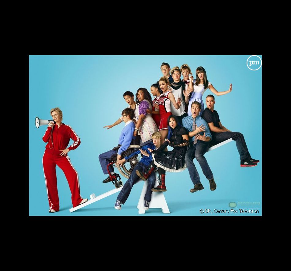 Le cast de Glee sur une affiche de promotion de la saison 2