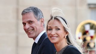 "Le groupe NRJ a signé le protocole de cession de la chaîne" : Une nouvelle étape franchie dans la vente de Chérie 25 à CMA Media, filiale du groupe de Rodolphe Saadé