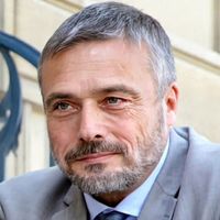 "Nous ne t'oublierons jamais" : Le scénariste Nicolas Jean, co-créateur de la série "HPI", est mort à l'âge de 63 ans