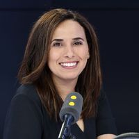 Évincée de Franceinfo, Salhia Brakhlia rebondit à la tête de "C dans l'air" dès ce soir sur France 5